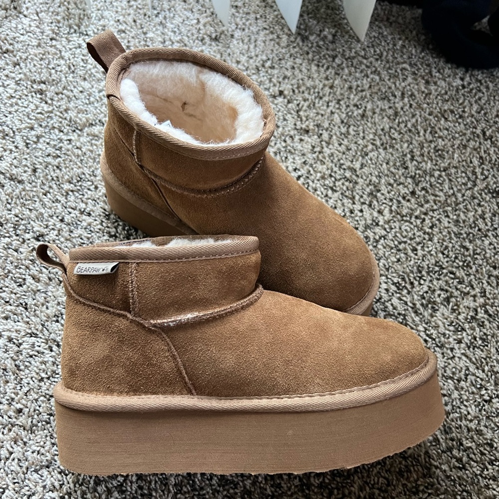 BRAND NEW Bearpaw Shalini Platform Short Boots women’s size 7